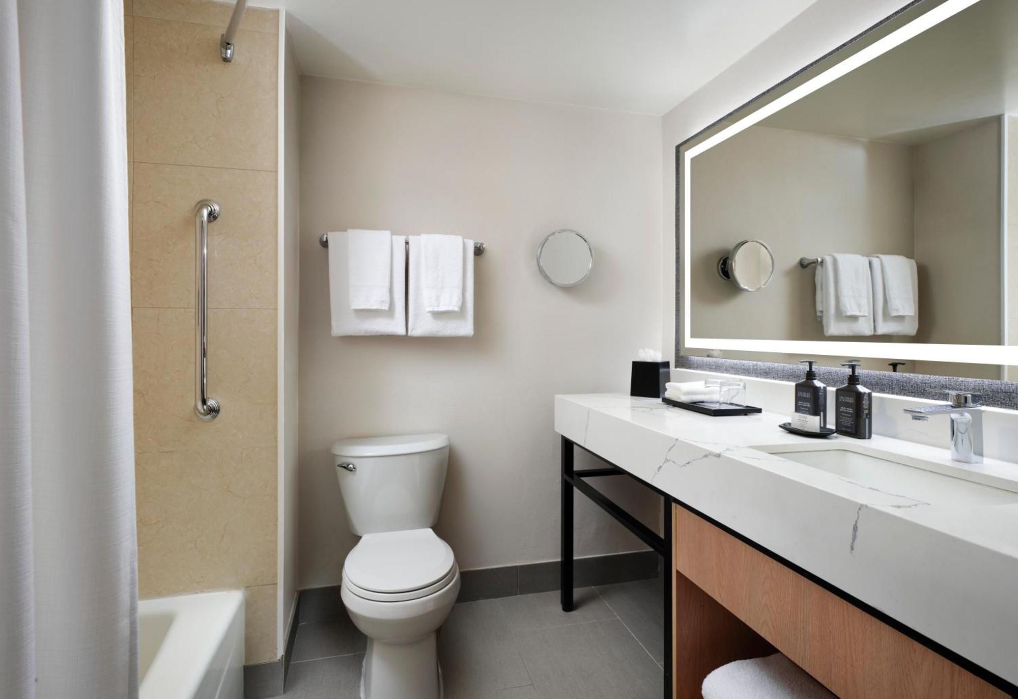 Sheraton Ontario Airport Hotel Kültér fotó